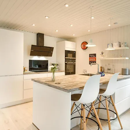 Holiday home Blabaerhuset *